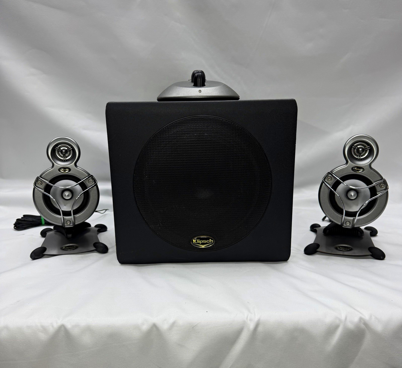 Klipsch ProMedia GMX A-2.1 2.1 Computer Speaker System Subwoofer Satellites