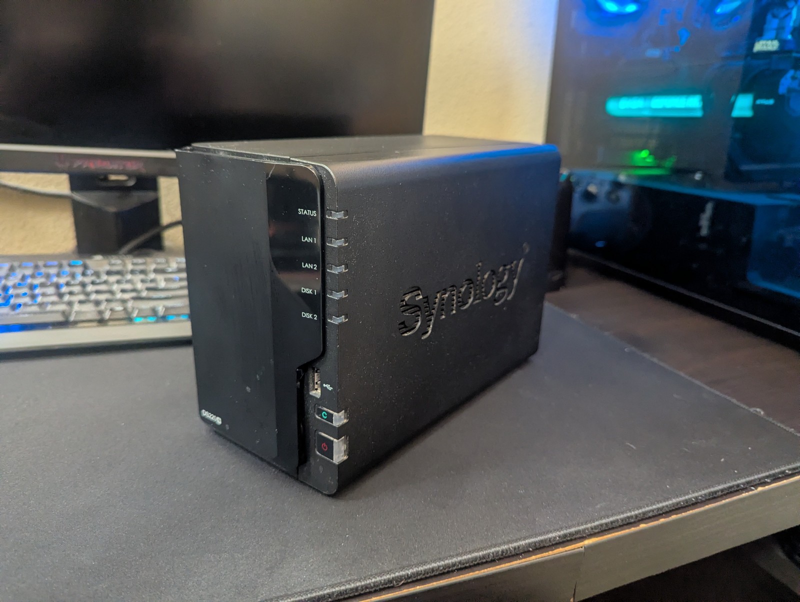 Synology DiskStation DS220+ 2 Bay NAS (Network Attached Storage) - DS220