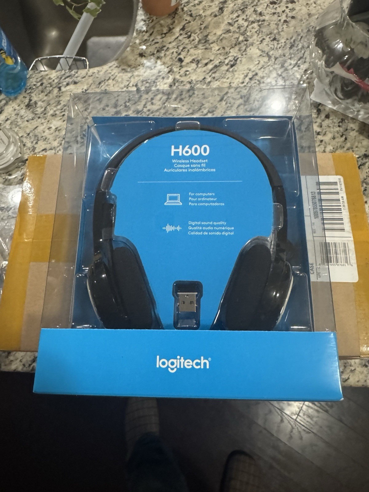 NEW Logitech 981-000341 H600 Wireless Headset SEALED