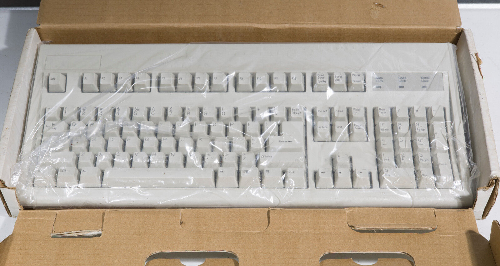 Vintage KeyTronic  Key Tronic E03601QUS101-C AT keyboard NEW in box NOS