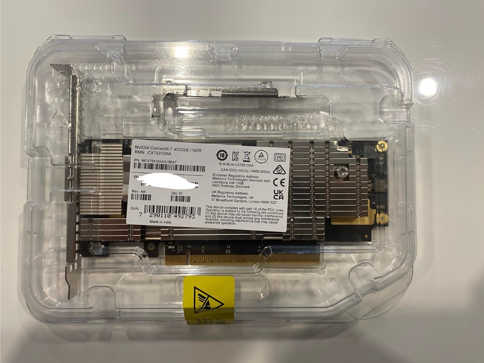 NEW NVIDIA Mellanox MCX75310AAS-NEAT ConnectX®-7 InfiniBand & Ethernet Adapter 