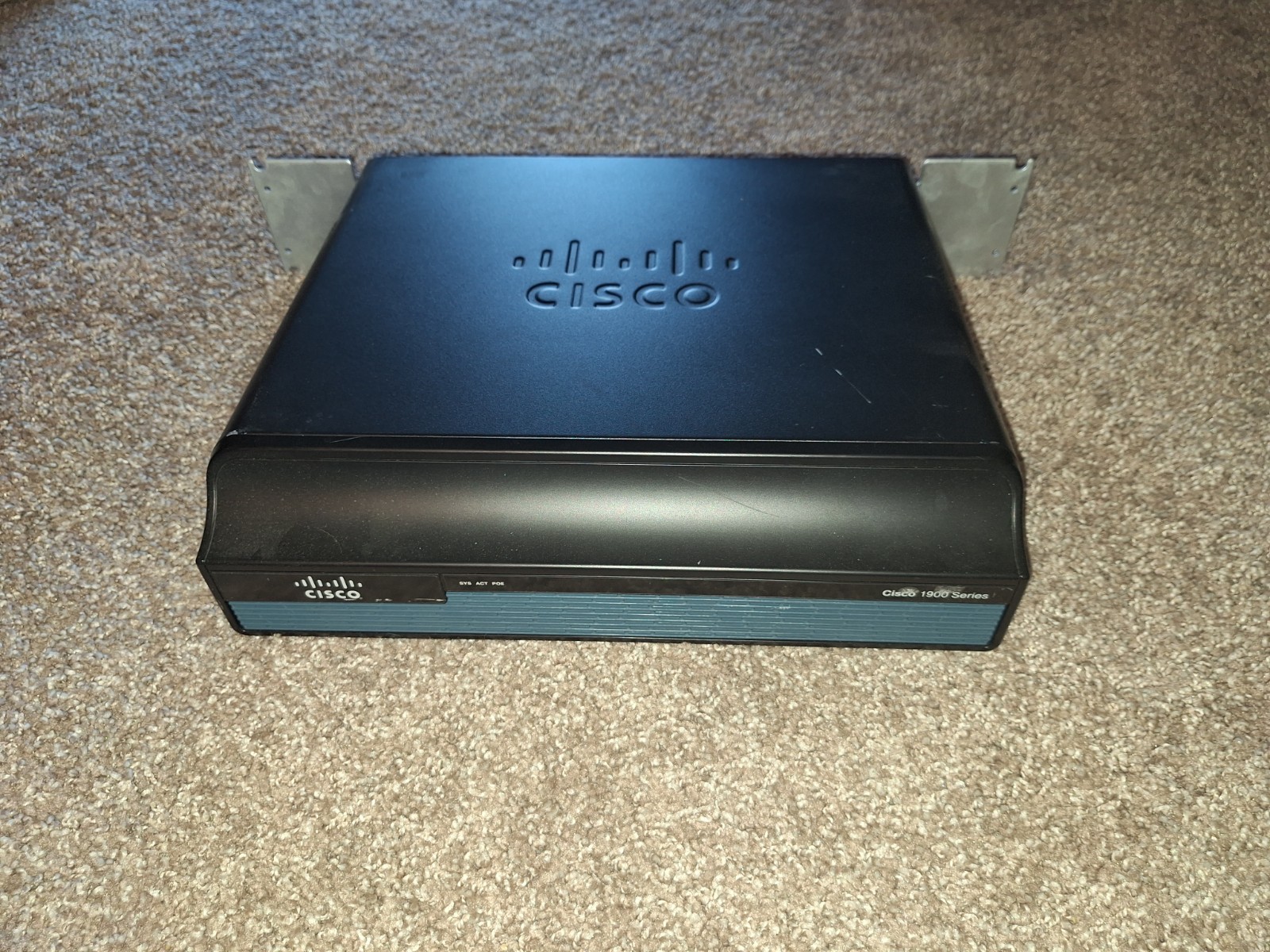 Cisco 1900 Series CISCO1941/K9 Integrated Services Router RM ears qty 