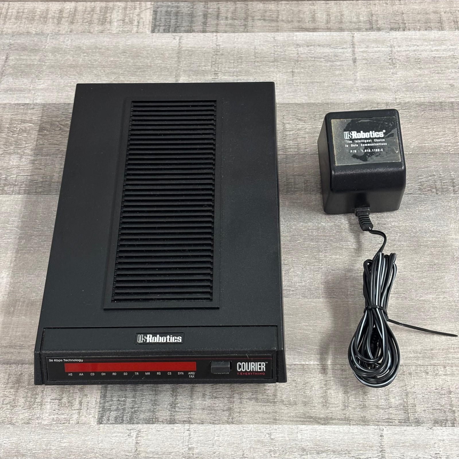 3Com US Robotics Courier V Everything 56K Fax Modem w/ AC Adapter