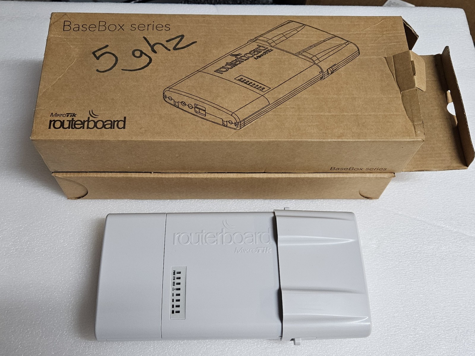 Mikrotik BaseBox 5