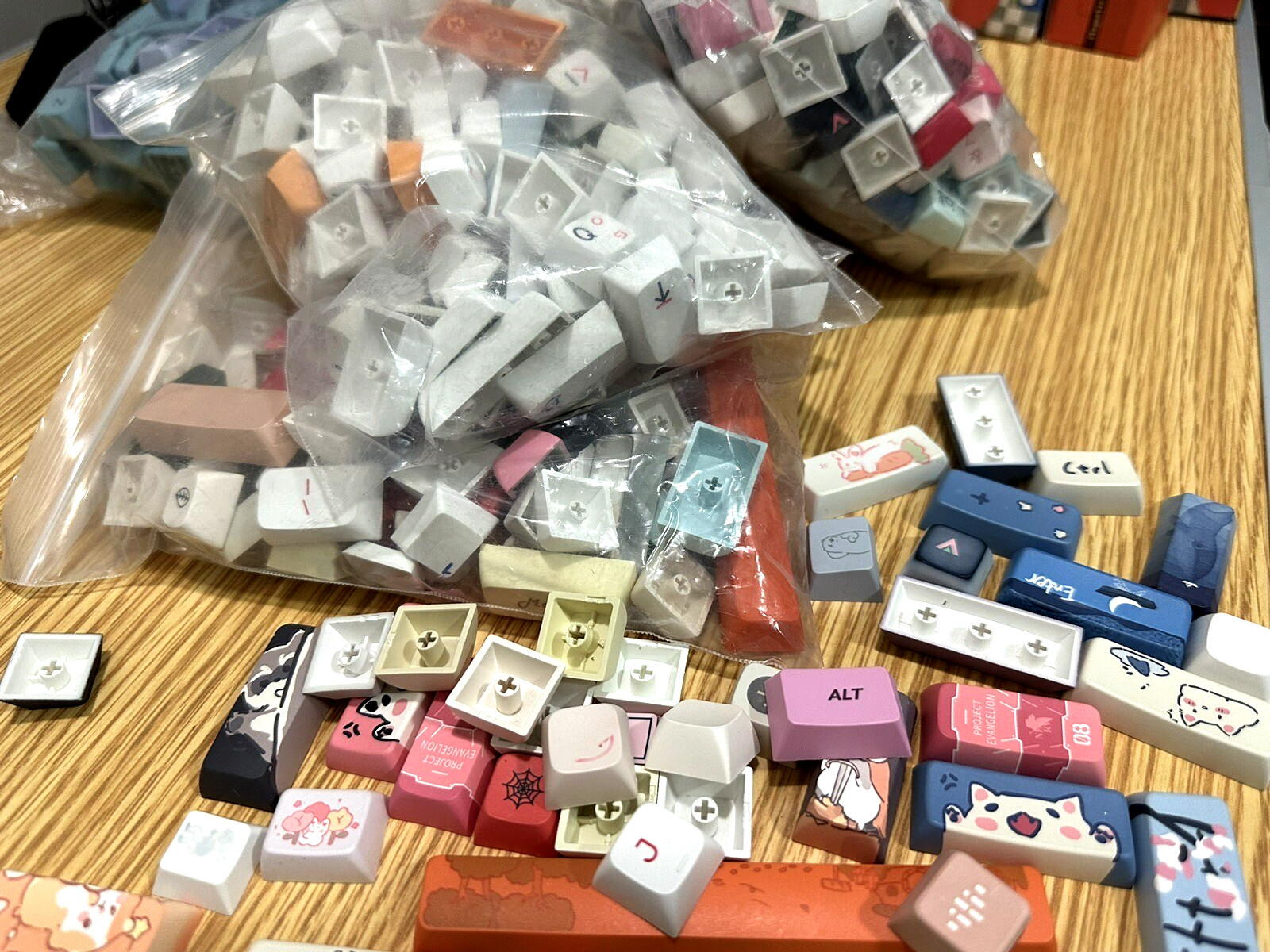 Keycaps Random 70+ Keys Kid Gift Computer Mechanic Keyboard No Blank Key