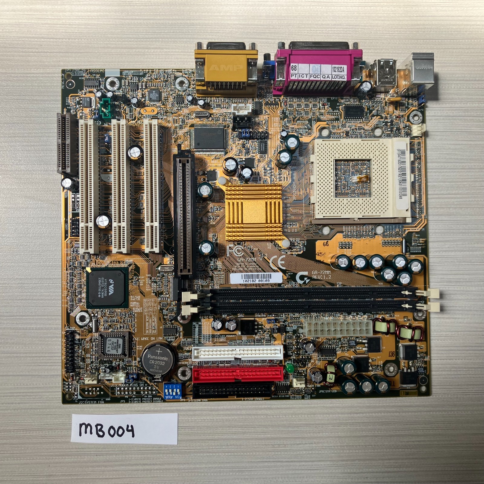 Gigabyte GA-7ZMM Rev 1.2 Socket A Motherboard VIA KM133 SDRAM AGP Retro PC
