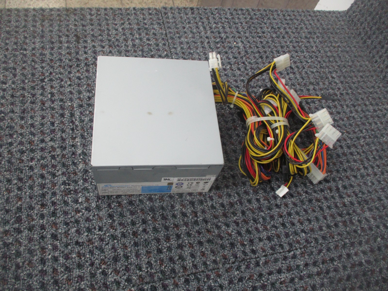Seasonic SS-500ET Active PFC F3 industrial Power Supply 500W