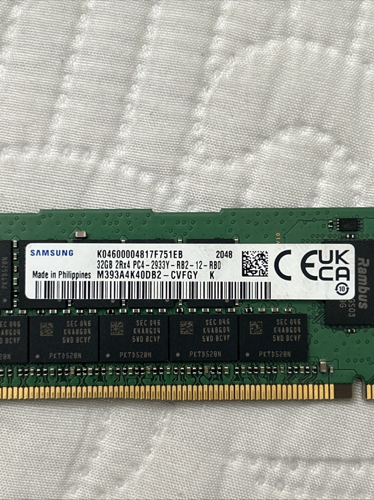 Samsung 32GB DDR4-2933 PC4-23400 2Rx4 ECC REG RDIMM M393A4K40CB2-CVFBY SERVER