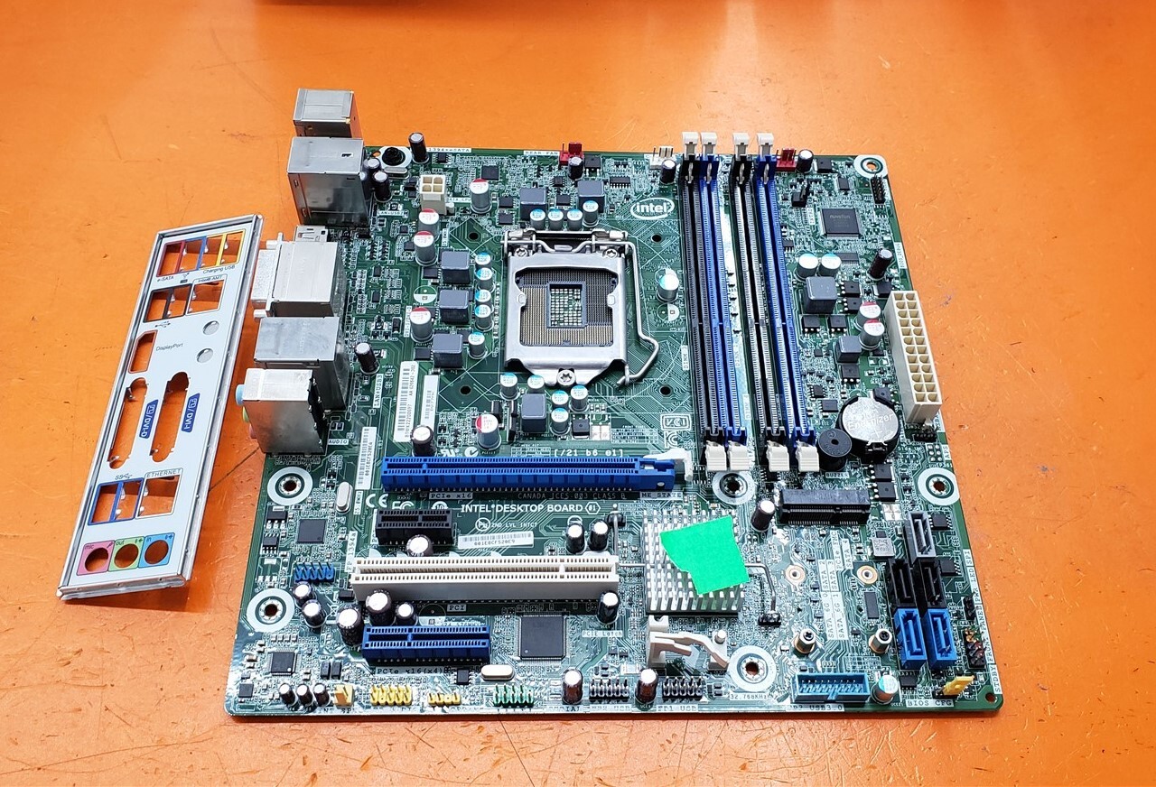 ⭐️⭐️⭐️⭐️⭐️ Dell Motherboard Intel E210882 w I/O Shield 