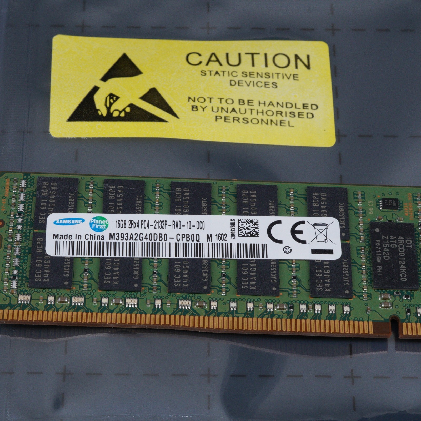 SAMSUNG 16GB 2Rx4 PC4-2133P M393A2G40DB0 SERVER MEMORY RAM TESTED ECC RDIMM