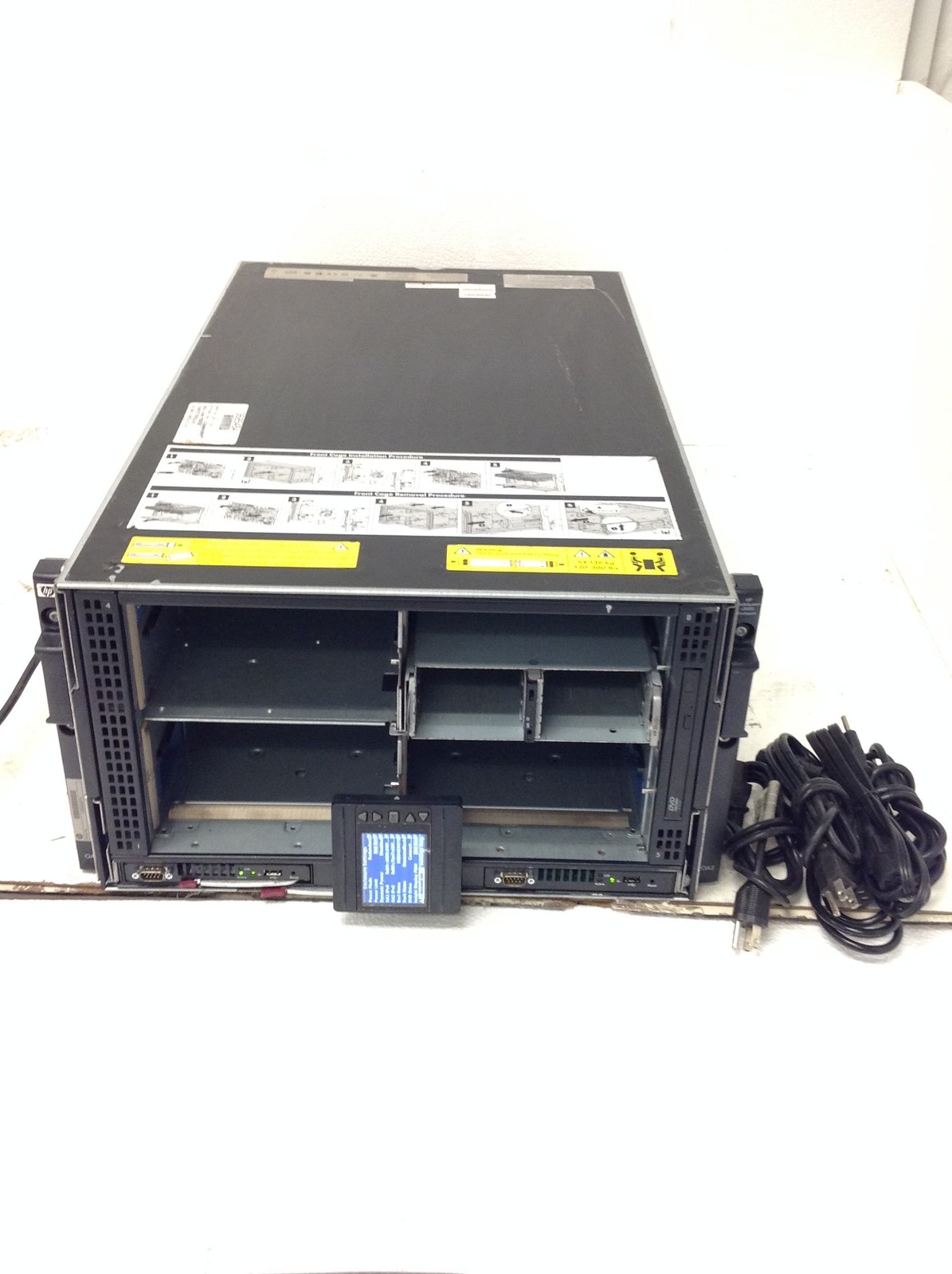 HP BladeSystem c3000 Enclosure w/ 6x 1200W PS, 6x Fans, DVDROM, 6x Blades, WORKS