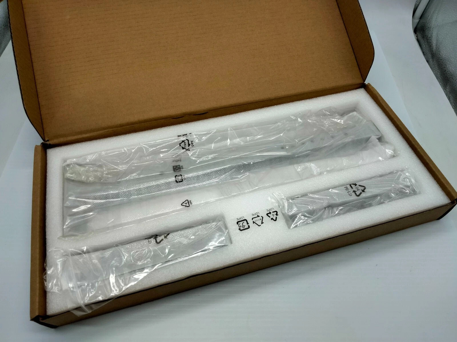 Dell MT0MN T5820 T7820 Cabinet Rack Conversion Kit
