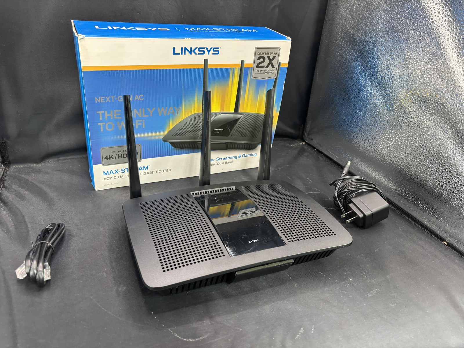 LOT OF 2 Linksys EA7500 Dual-Band AC1900 Wi-Fi Wireless Routers Open Box