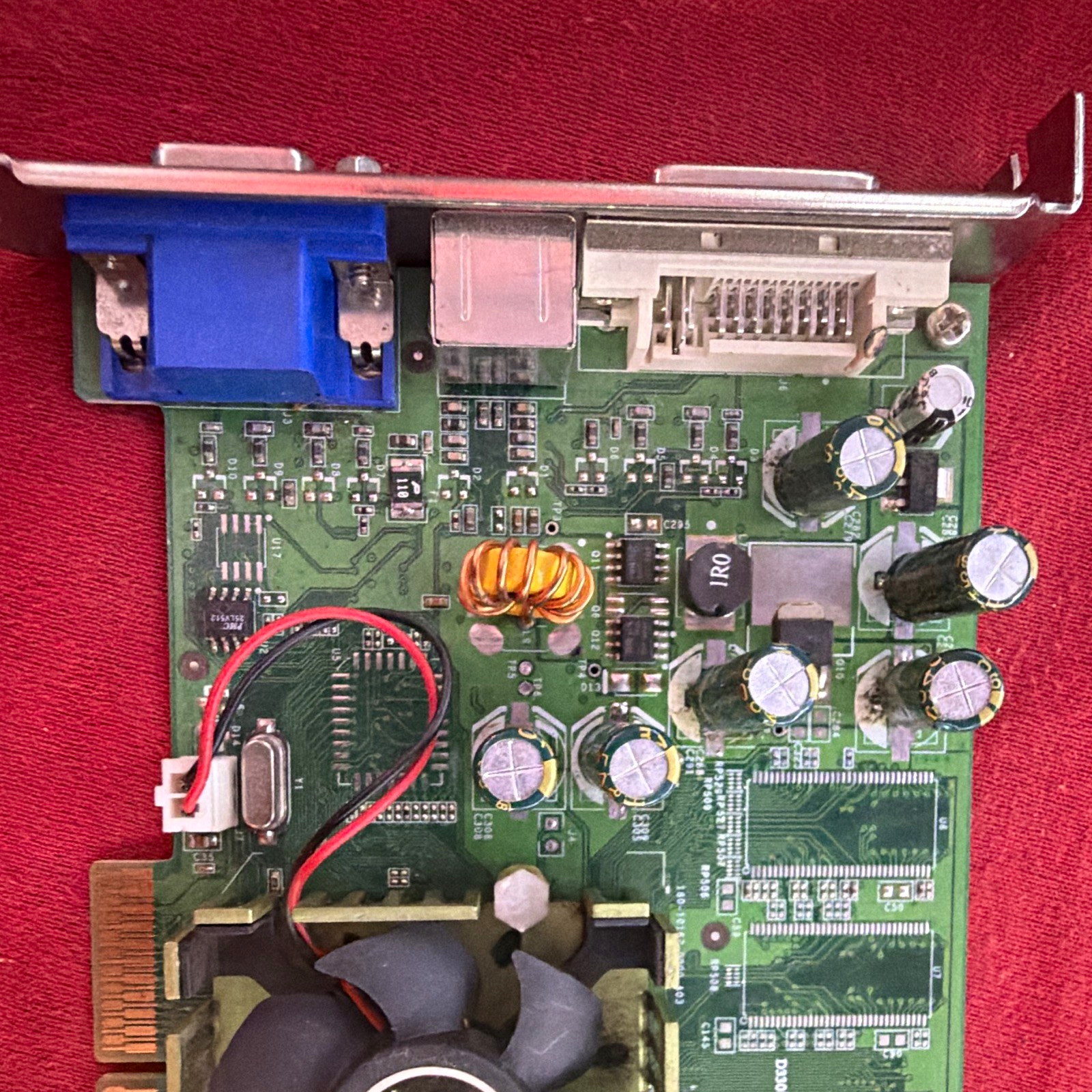 NVIDIA GeForce FX 5500 128MB DDR AGP VGA DVI-I S-Video DX9 Recapped