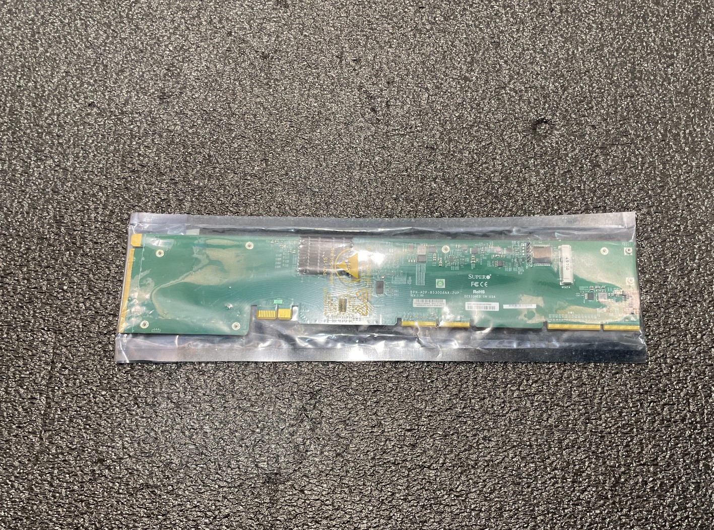 Supermicro BPN-ADP-8S3008N4-2UP Backplane