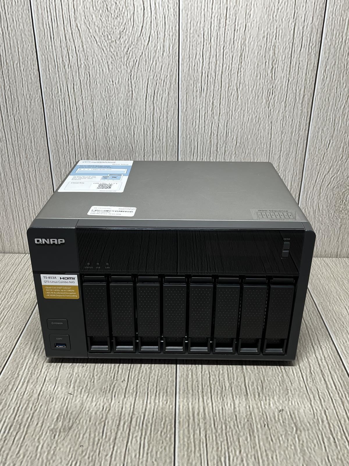 QNAP TS-853A 1.6GHz CPU 4GB DDR3L 8x 1TB HDD