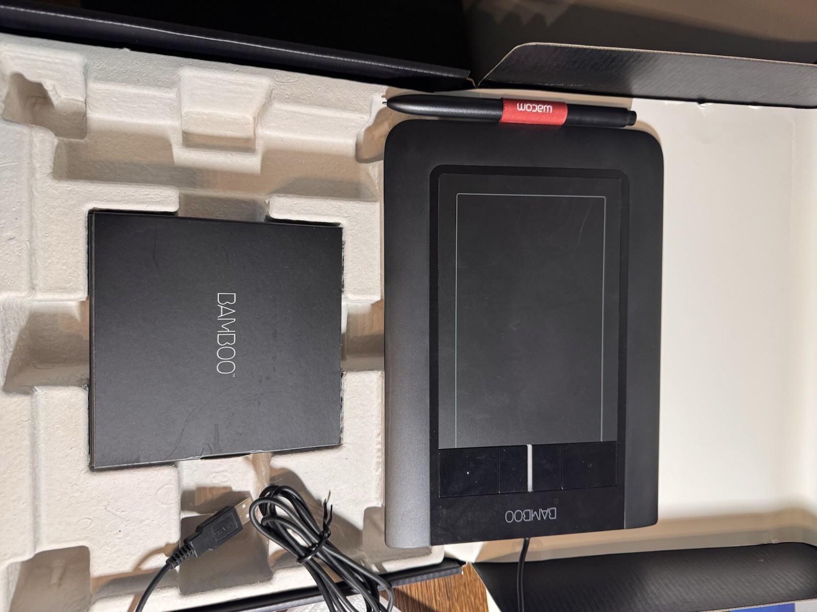 Wacom Bamboo CTH-460 Pen & Touch Graphics Drawing Design Tablet OG Box Untested