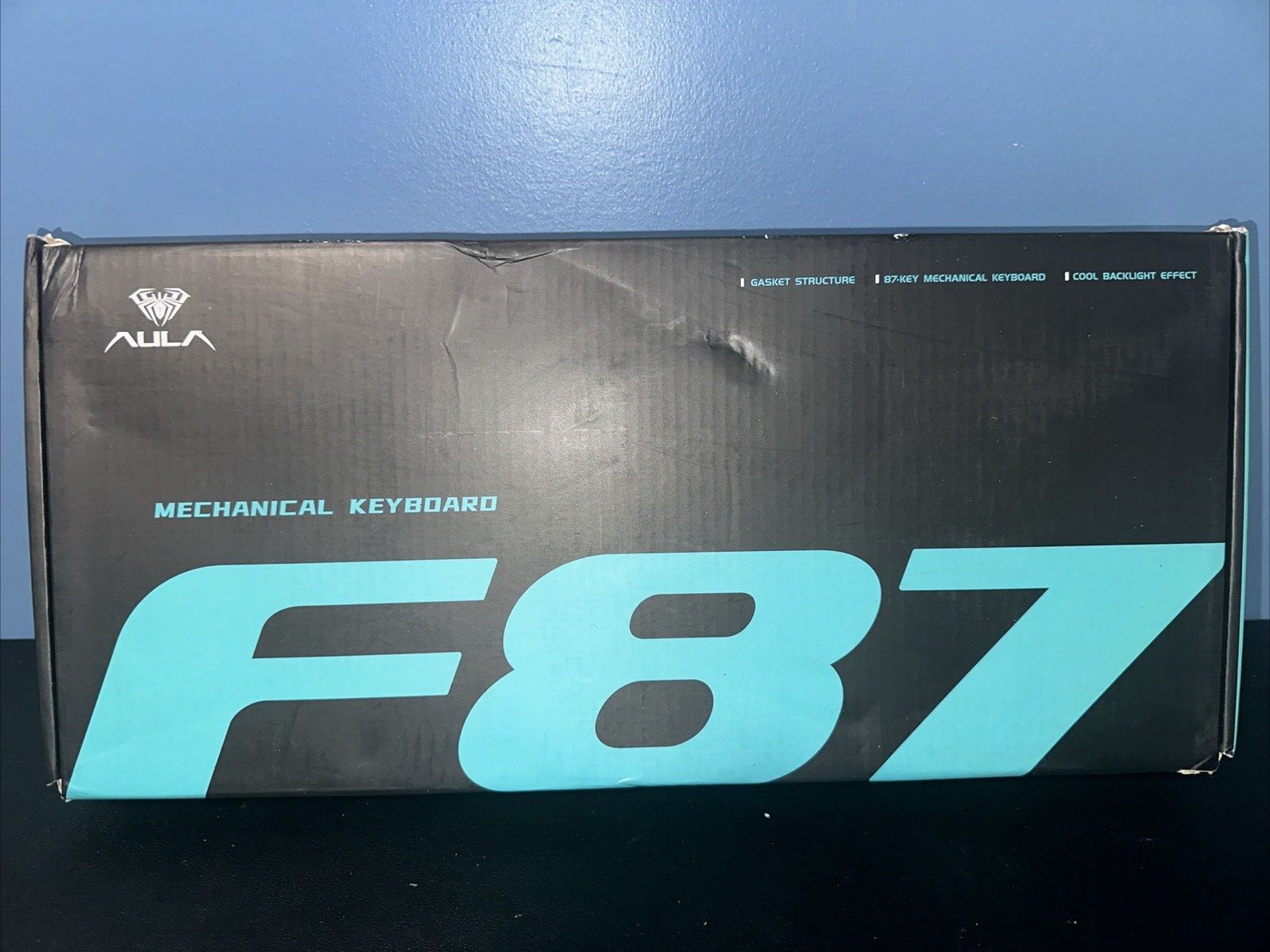 AULA F87 Wireless / wired Mechanical Keyboard,  Swappable Keys Cool led effects.
