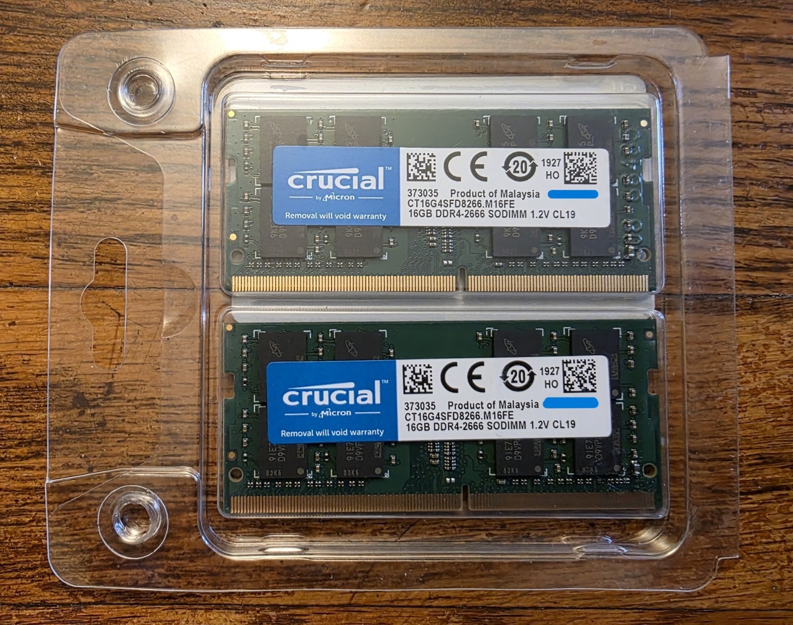 New Crucial 32GB Kit (2 x 16GB) CT2K16G4SFD8266, DDR4-2666 Dual-Rank (PC4-21300)