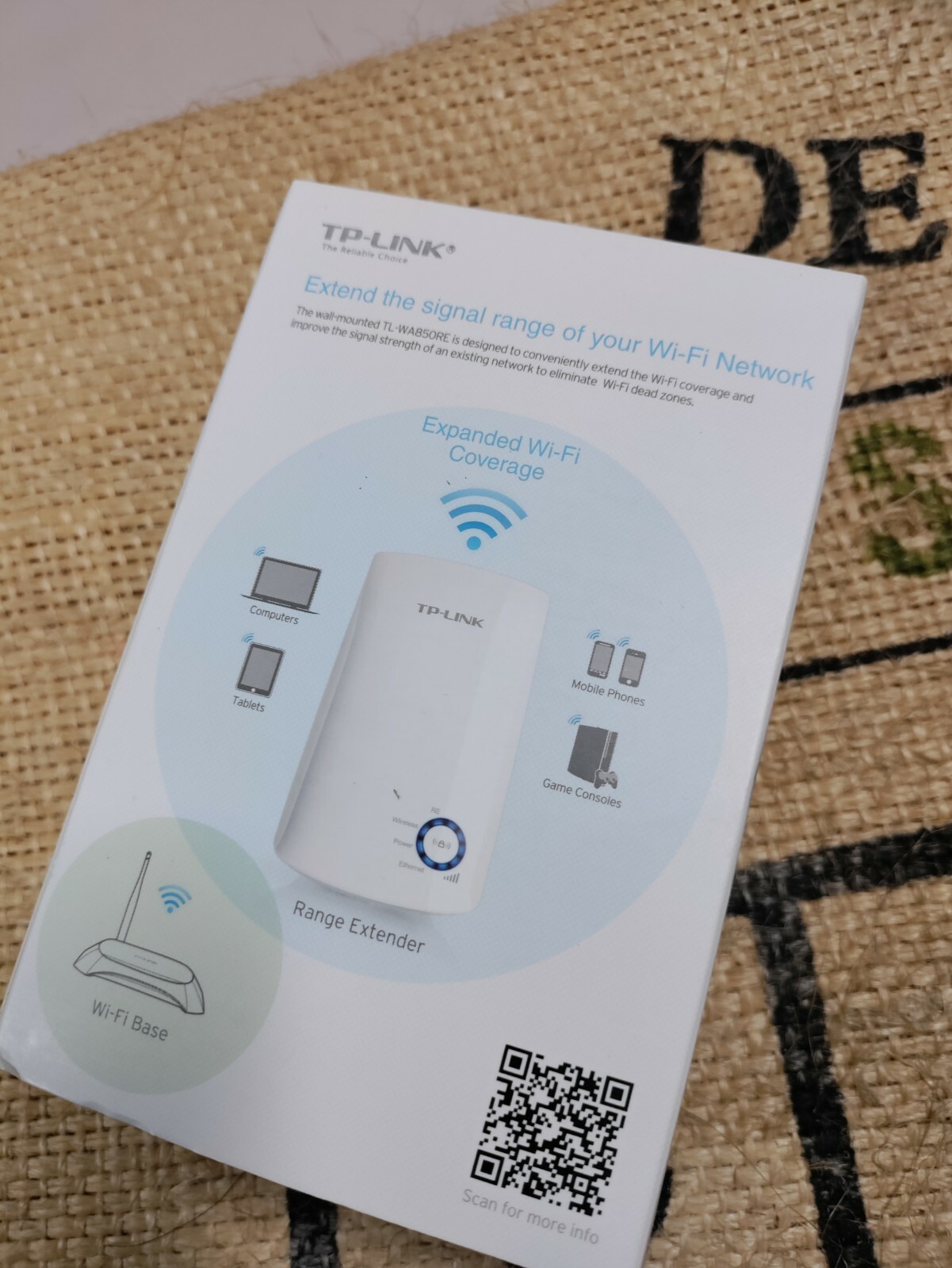 TP-Link TL-WA850RE 300Mbps Universal Wi-Fi Range Extender Boost Wireless Network