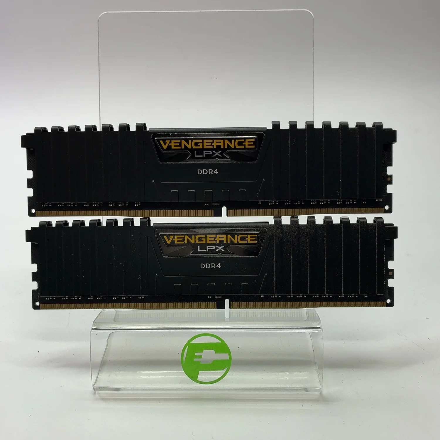 Corsair Vengeance 16GB (2x8GB) RAM DDR4 2133MHz CMK16GX4M2B3200C16