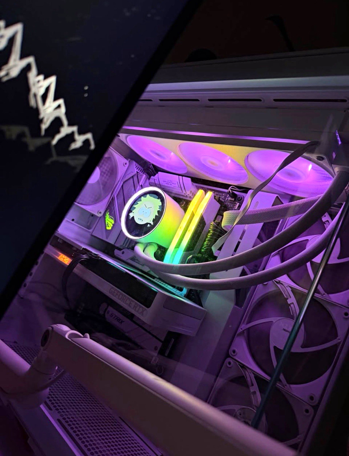 Custom/Whitebox White RGB Liquid Cooled Gaming Desktop PC Tower