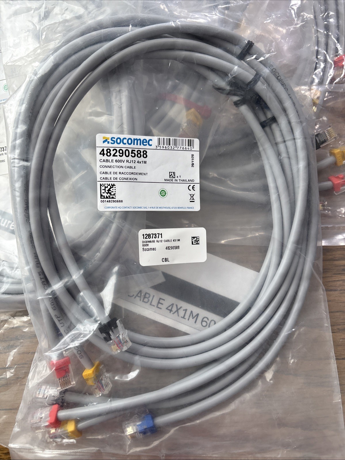 Socomec 48290588 / RJ12 4x1M cable 600V RJ12 4x1M - factory sealed bag