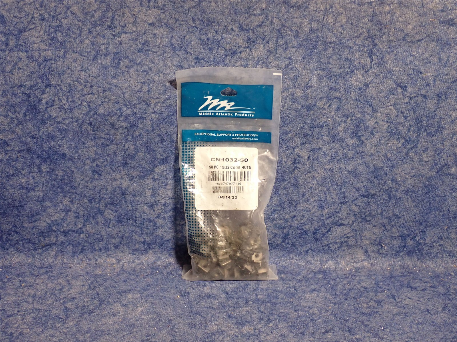 NEW Middle Atlantic CN1032-50 50 Pack of Cage Nuts (BN96)