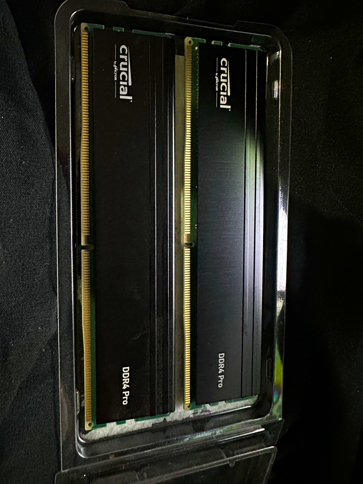 Crucial DDR4 Pro 32GB (2x16GB) PC4-25600 UDIMM Non-ECC CP16G4DFRA32A.M8FF