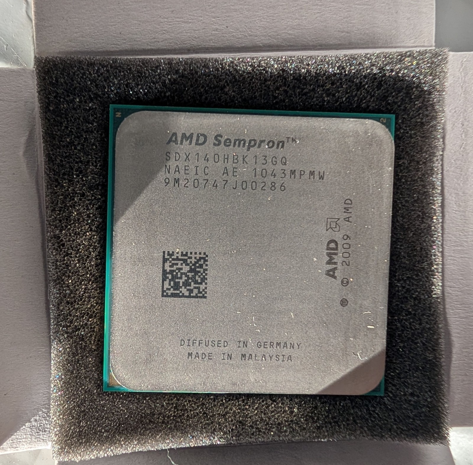 AMD Sempron SDX140HBK13GQ 2.7GHz Socket AM2+ CPU Processor - Tested