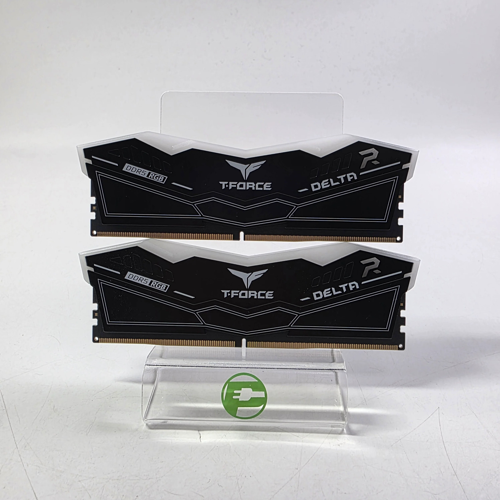 TeamGroup T-Force Delta RGB 16GB (2x8GB) RAM DDR5 6000MHz FF3D516G6000HC30BK