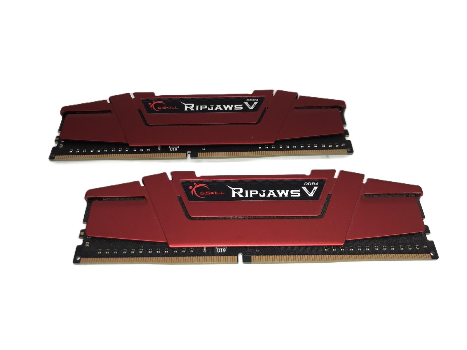 (Set of 2) G.Skill Ripjaws V DDR4 8GB Gaming RAM / F4-2666C15D-16GVR - VGC