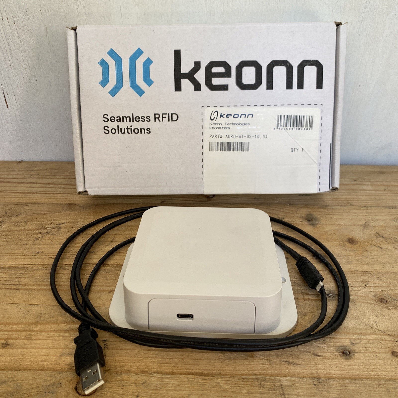 Keonn AdvanReader-10 1-port UHF RFID USB Reader, integrated antenna Seamless