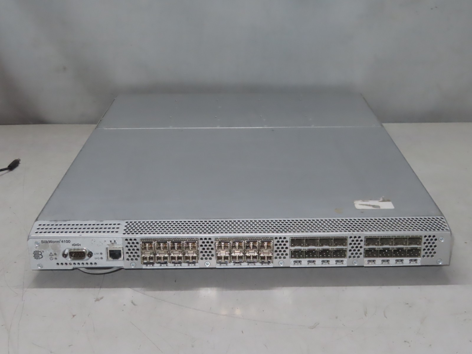 BR-4120 BR 4120 BR4120 BROCADE SILKWORM 4100 16/32 PORT 4Gb FIBRE CHANNEL SWITCH