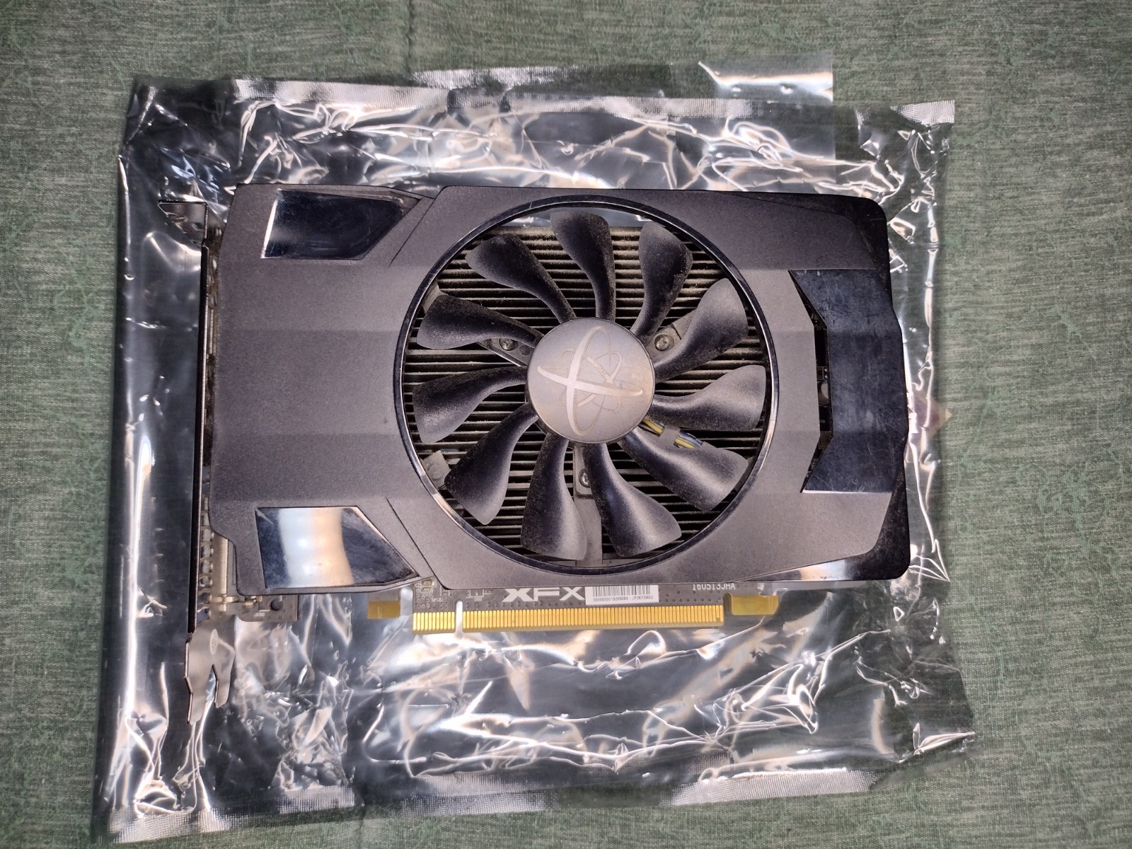 XFX AMD Radeon RX460 Video Card 4GB GDDR5 DVI HDMI PCI-E