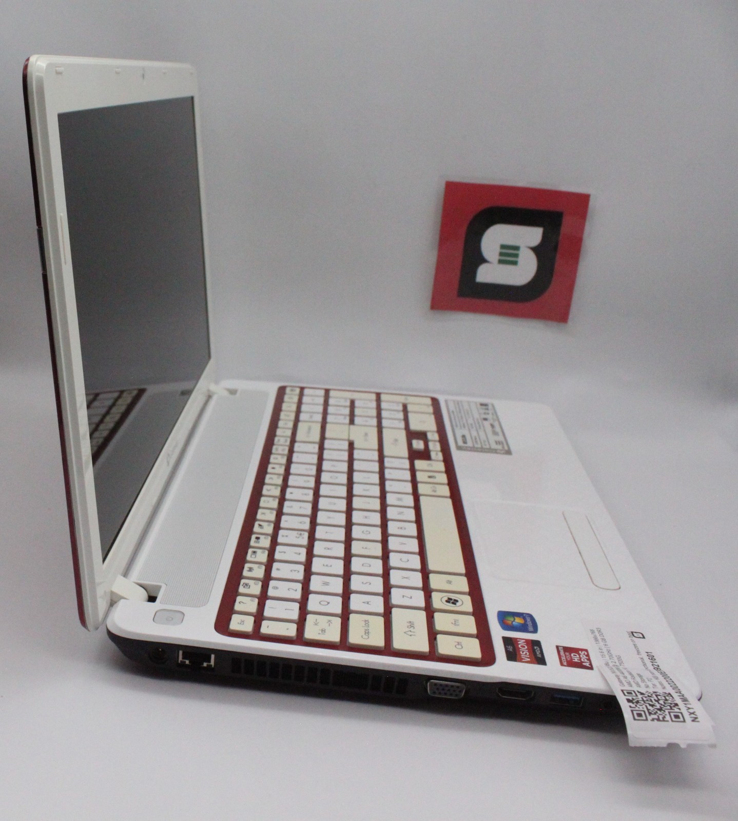 Gateway NV52L08u AMD A6 4400M @ 2.7GHz 4GB DDR3 RAM 15.6" NO STORAGE/OS