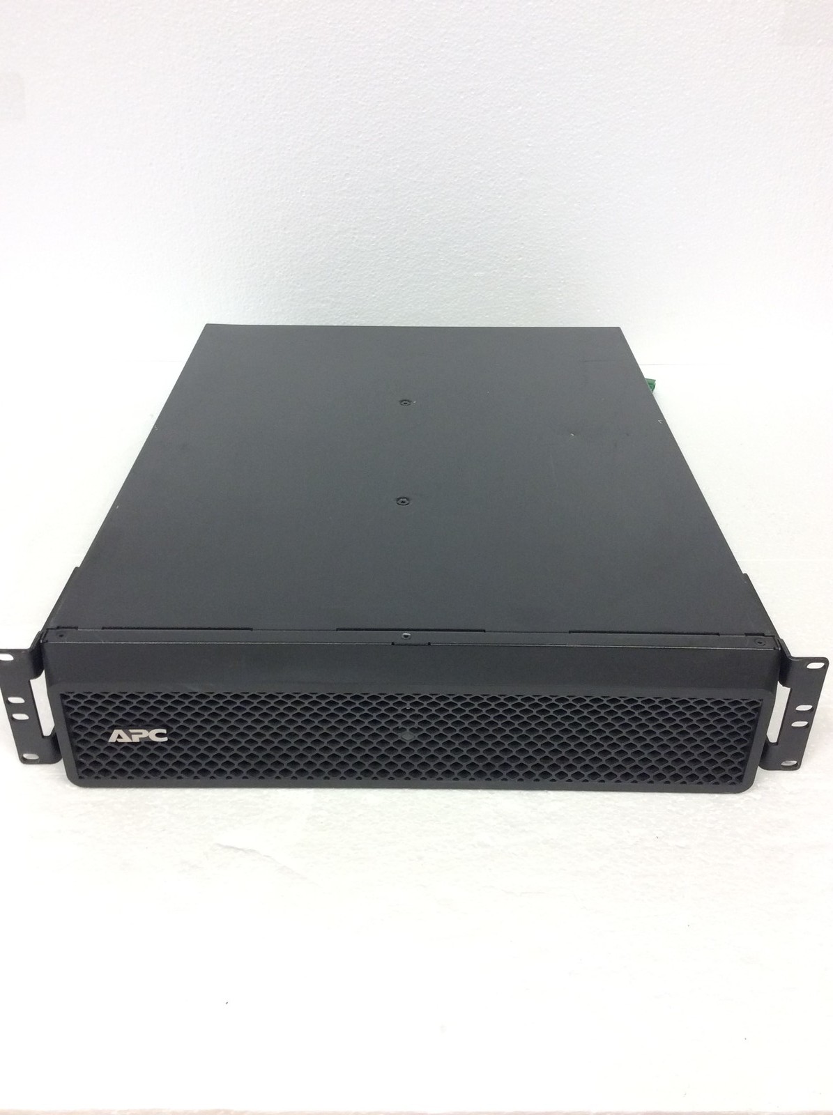 APC SRT72BP External Battery Pack 72VDC w/ 2x APC Battery Cases, No Batteries