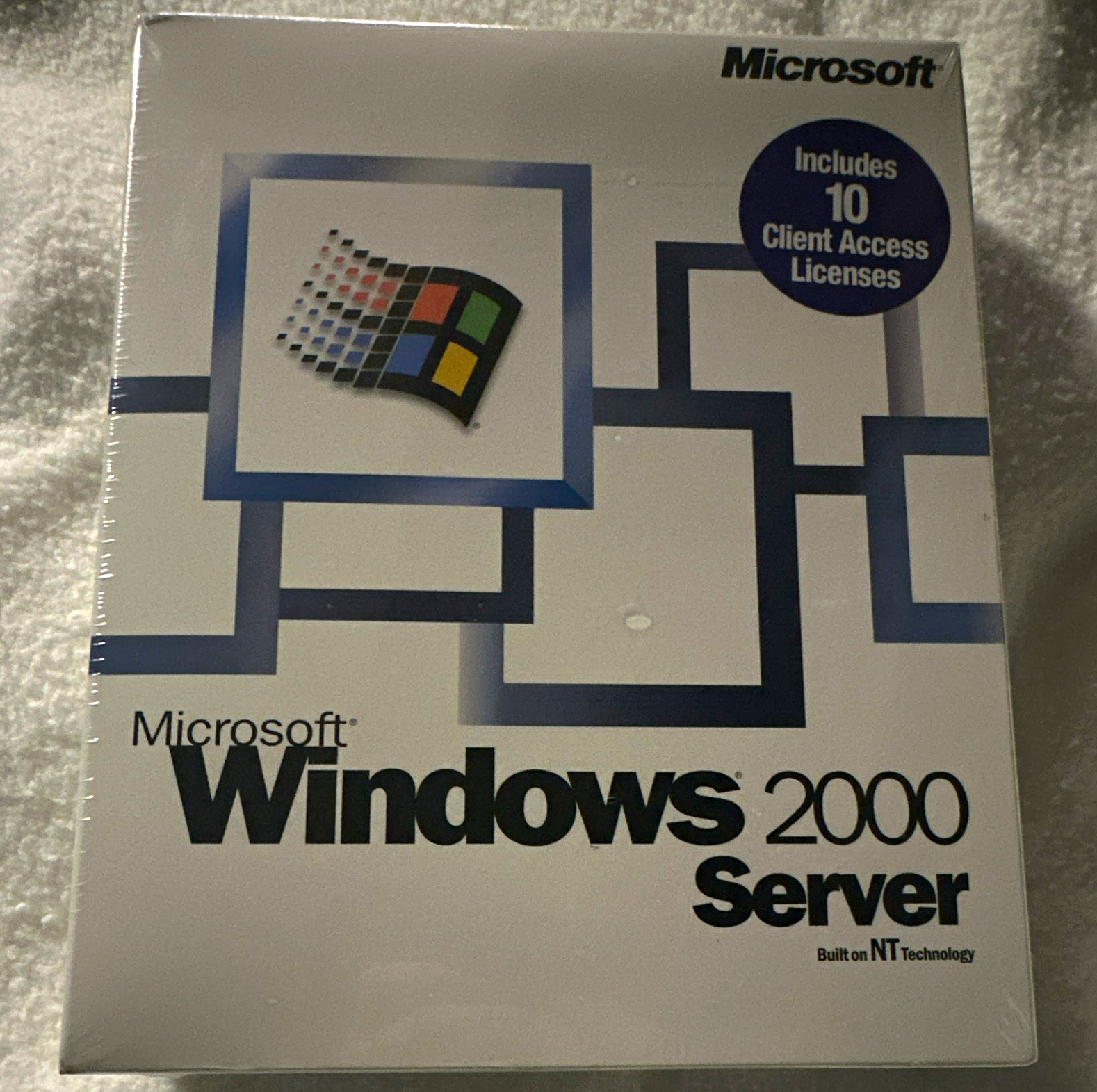 Microsoft Windows 2000 Server 10 CAL CD English Standard License X05-00243
