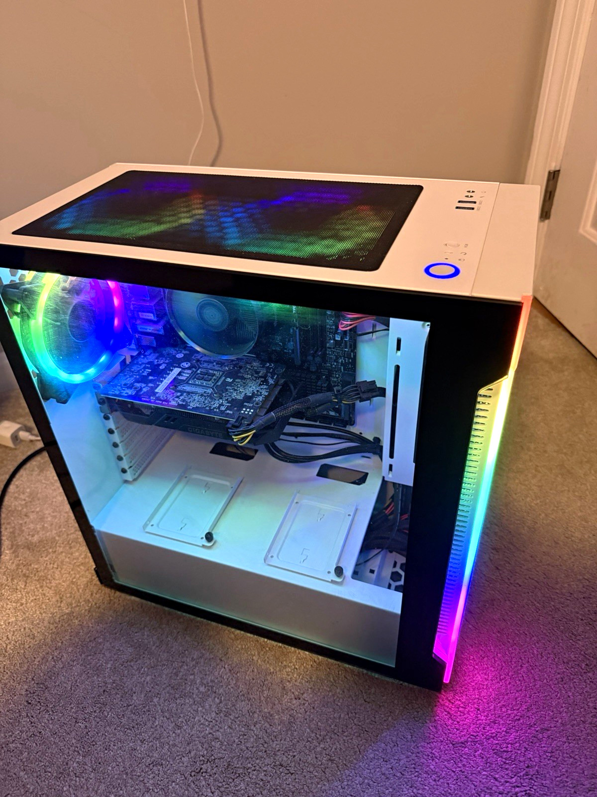 Skytech Gaming Archangel White RGB Desktop Ryzen 5 3600 GTX 1650 8GB 500GB