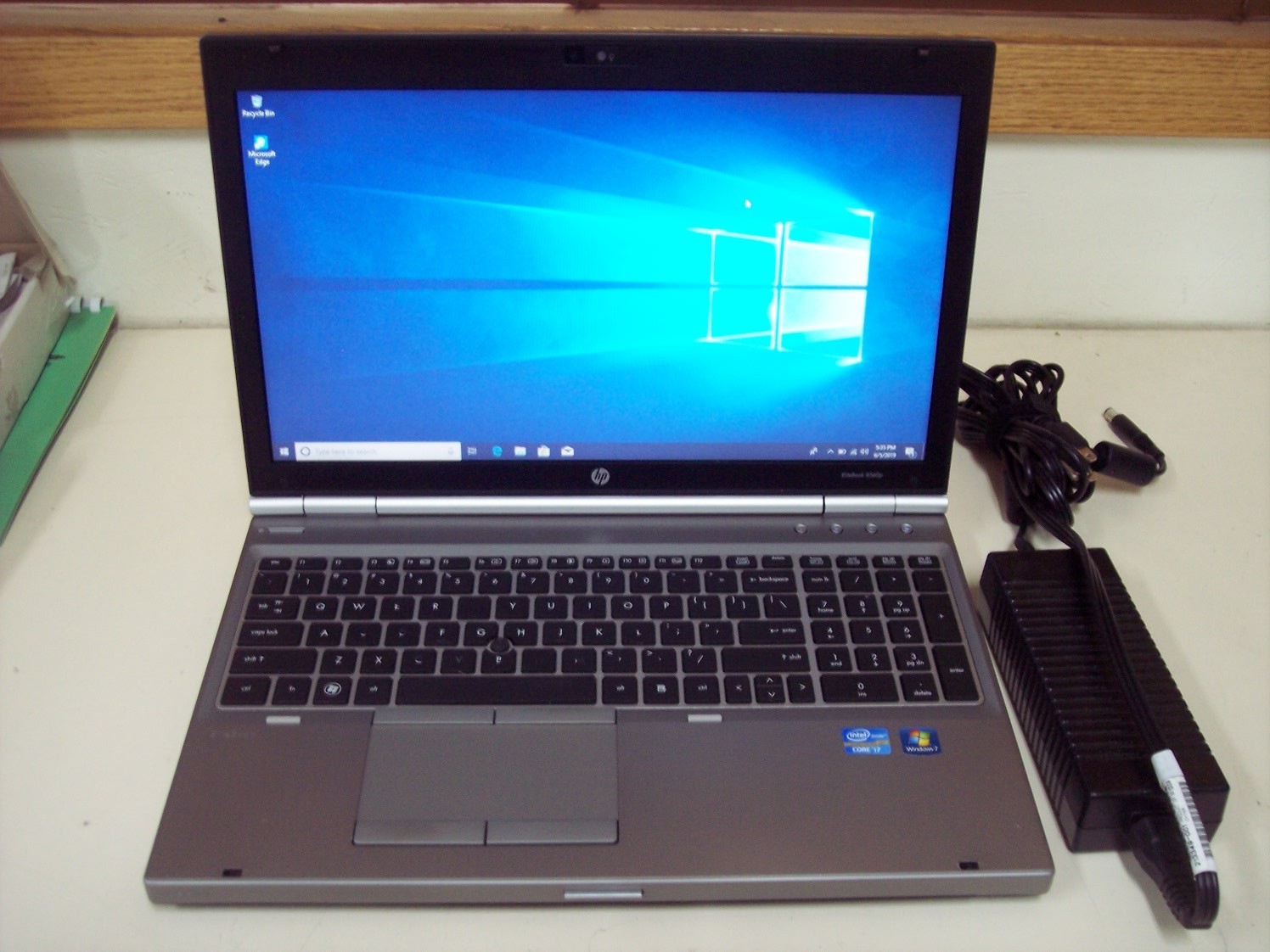 HP Elitebook 8570p /2.4ghz Core i7- 3rd gen QUAD/16GB/256GB SSD/15"/W10Pro