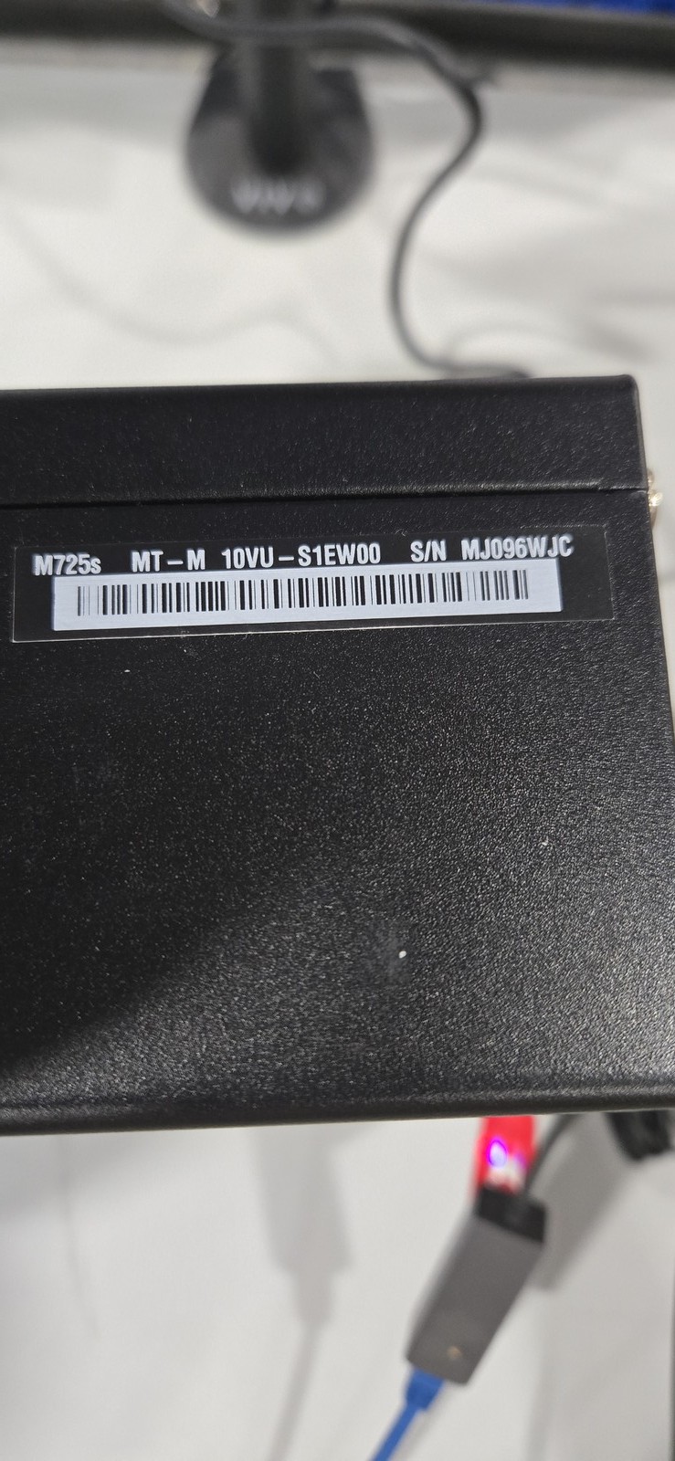 LENOVO 10VUS1EW00, AMD RYZEN 3 PRO 2200G WITH RADEON VEGA GRAPHICS, 8GB -  BLACK