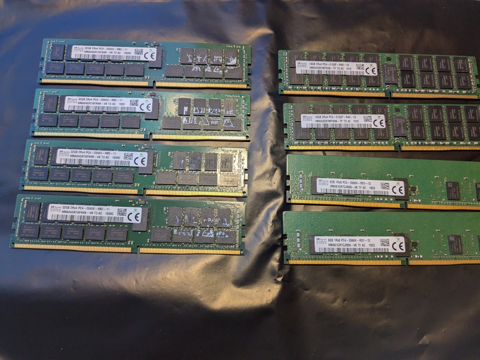 SK Hynix 128GB 4x 32GB 2Rx4 DDR4 2666MHz ECC REG HMA84GR7AFR4N-VK+2x 16G+2x 8G 