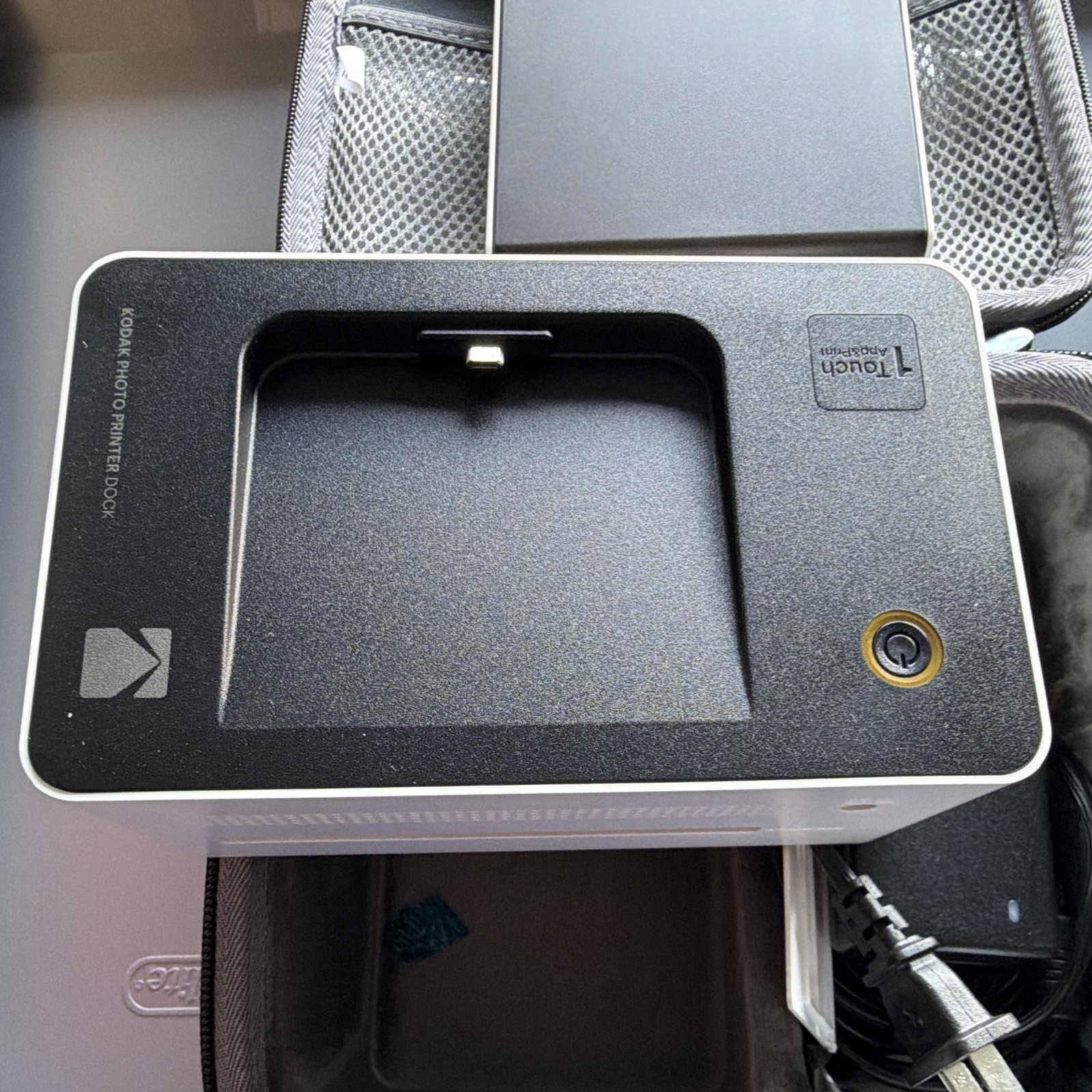 Kodak PD450W Photo Printer Dock Dye-Sub Color Portable USB A6 300x300
