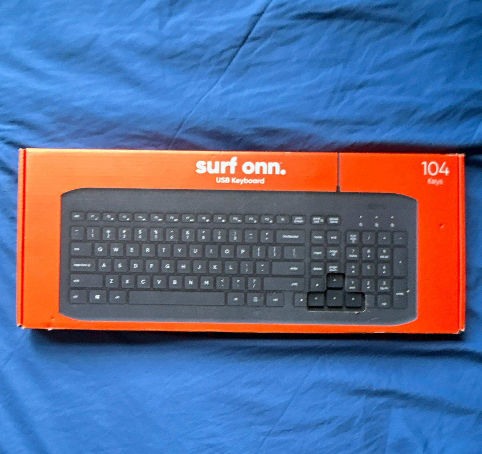 onn. Surf onn. USB Wired Full Size Keyboard 104-Key Low-Profile Black