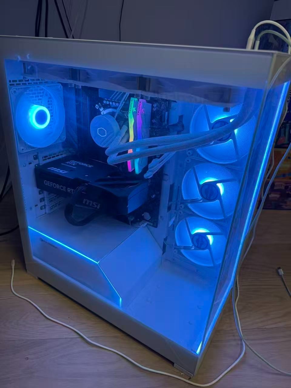 CyberPower Gamer Xtreme Desktop (32GB, 1TB SSD, i9-14900F, RTX 5070) Win11P