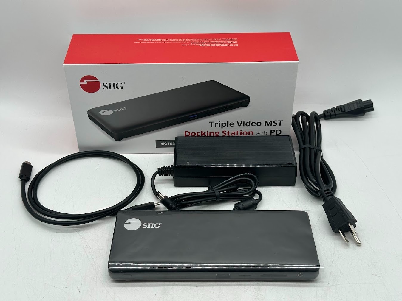 SIIG USB-C 3DISP DOCK