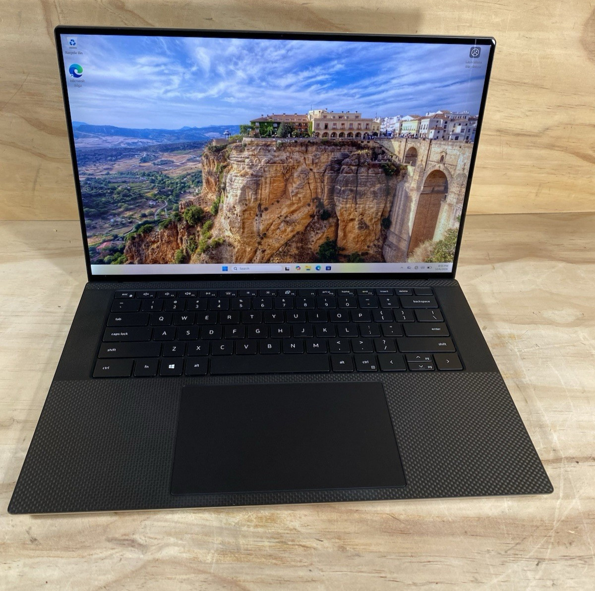 Dell XPS 15 9500  i7-10750H@2.60GHz/64GB RAM/1TB SSD/NVIDIA GTX 1650 Ti/W11Pro