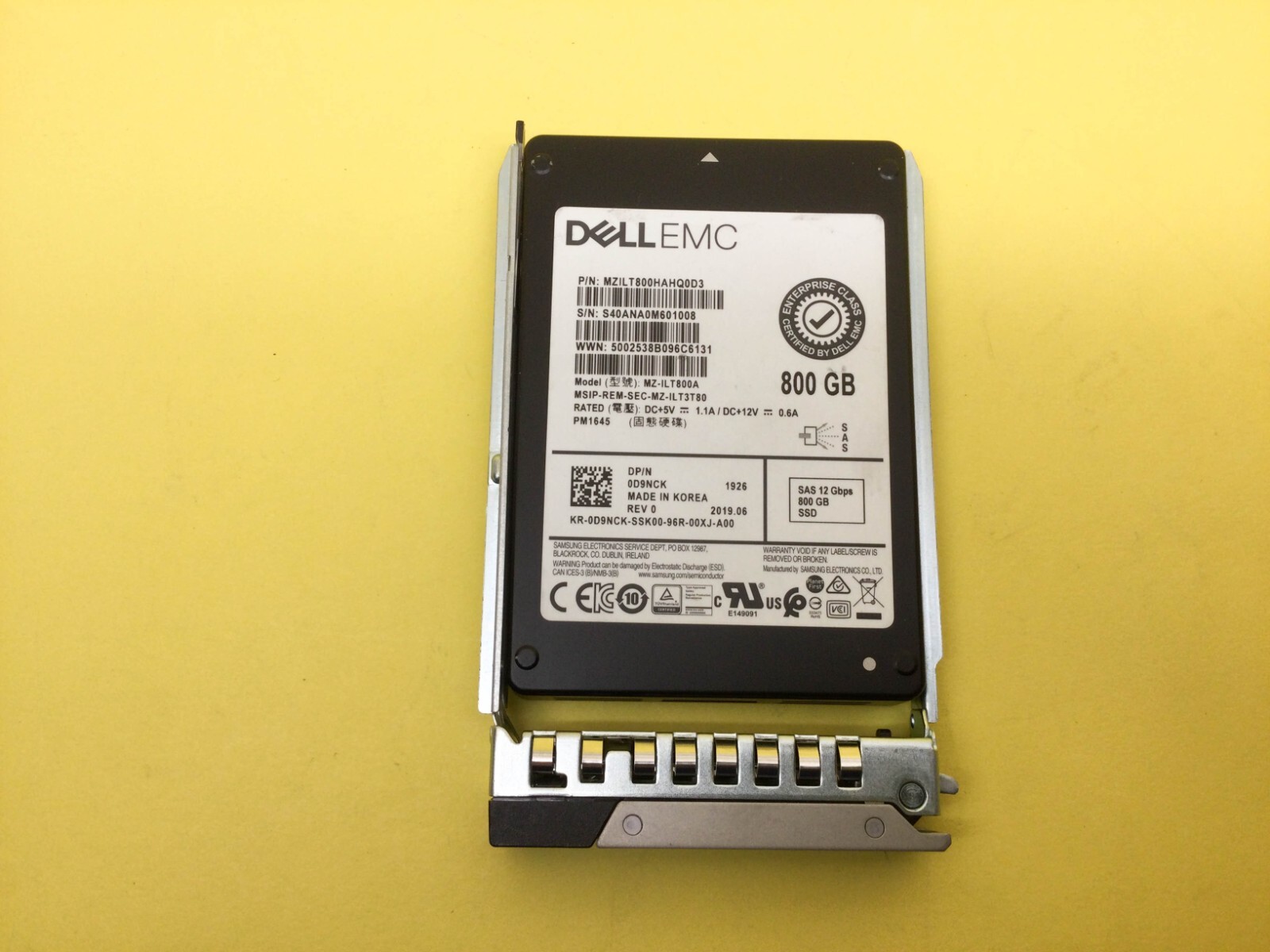 D9NCK DELL 800GB SAS 12Gbps MIX USE 2.5'' SSD 0D9NCK MZ-ILT800A w/ Gen 14th Tray