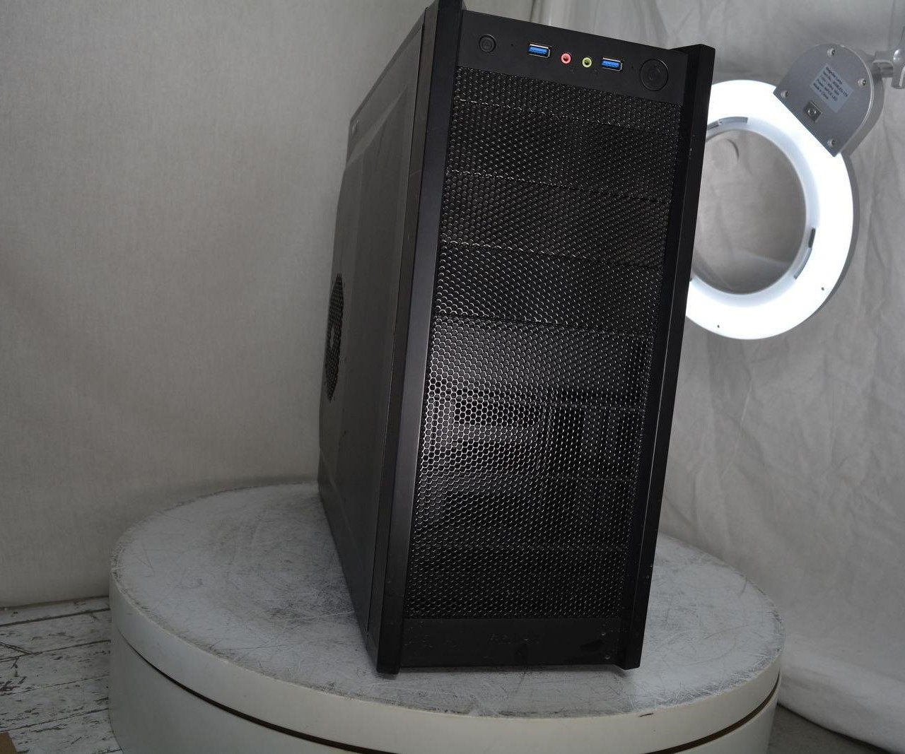 ANTEC ONE Mid-Tower Computer Case SEE NOTES