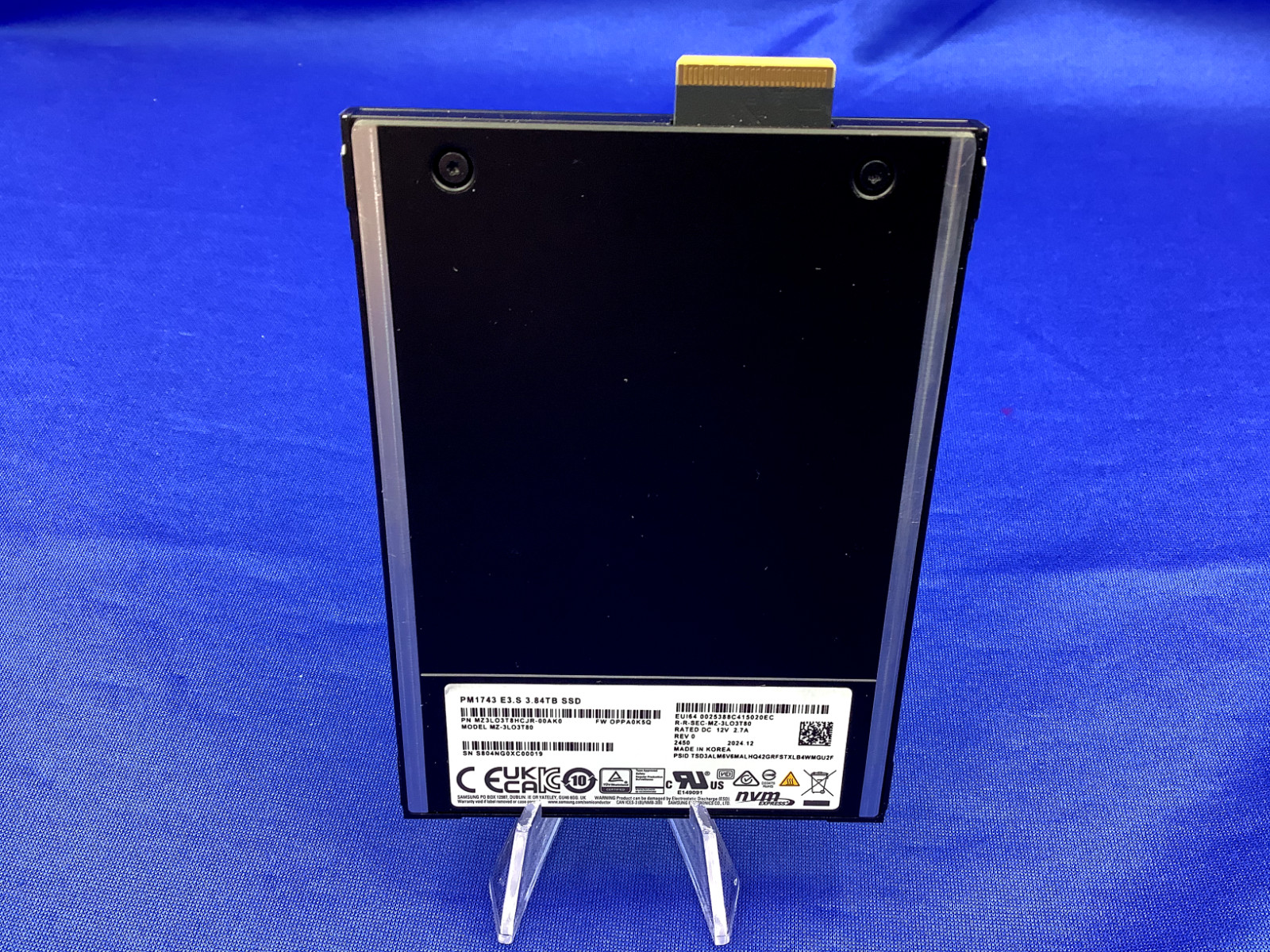 MZ-3LO3T80 SAMSUNG PM1743 3.84TB PCIe 5.0 E3.S NVMe 2.5" SSD MZ3LO3T8HCJR